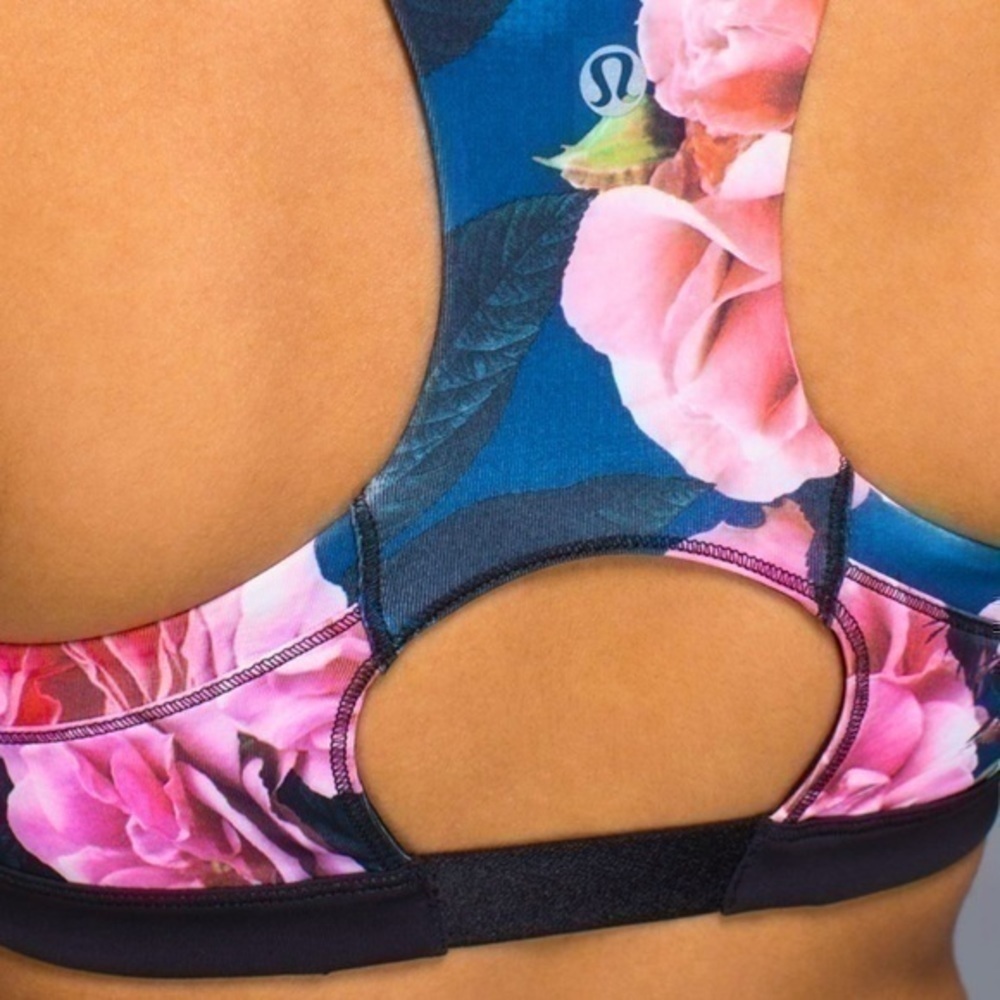 Lululemon set top + inspire crop leggings 8 rose secret garden gently preloved - Picture 15 of 16